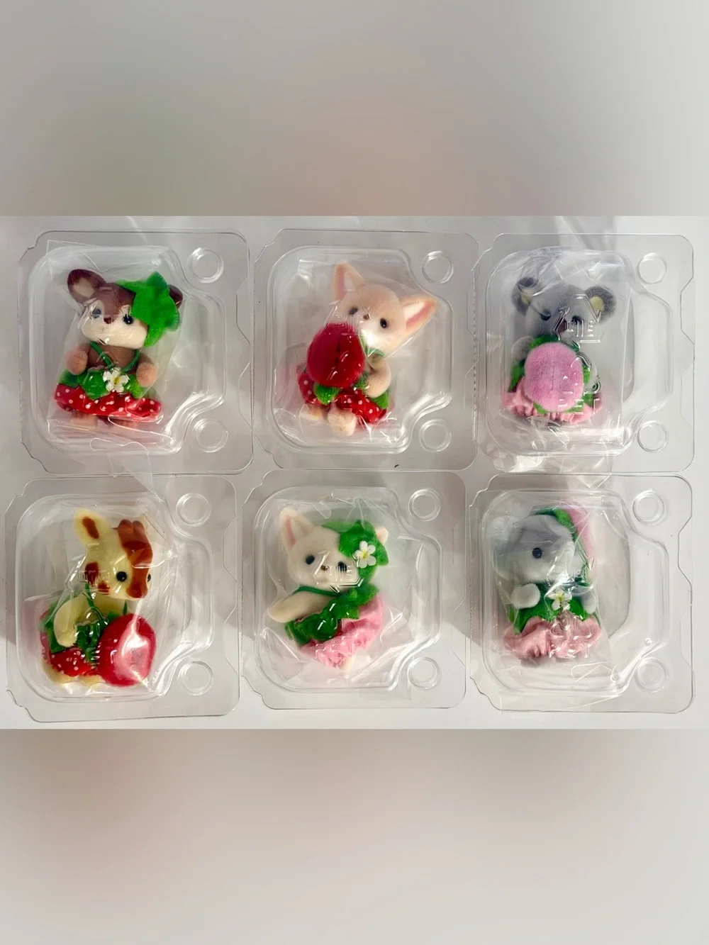 Calico Critters Sylvanian Families Very Berry Babies Strawberry Set of 6 NEW